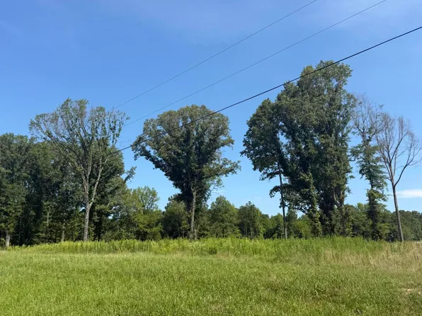 4379 Bells Hwy, Jackson, TN 38305