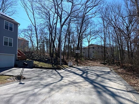 3rd image of 13 Pocasset St