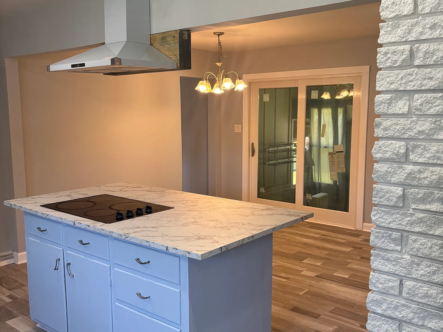3 bed, 1700 sqft, $1,999 — Photo 4