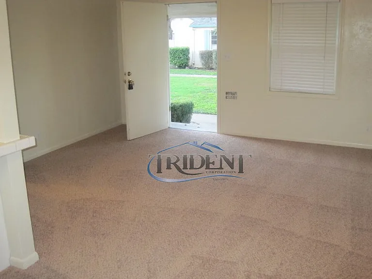 446 McRae Way — Photo 3