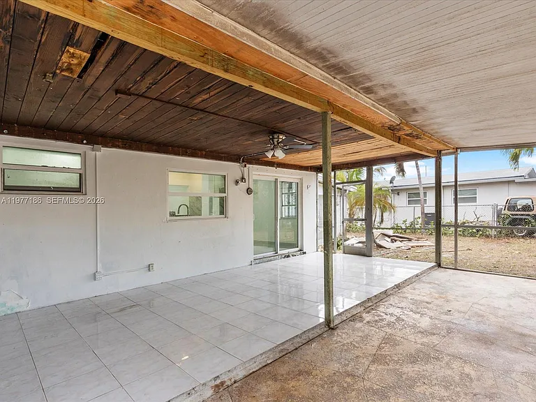 4331 SW 31st Dr — Photo 24