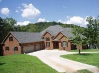 670 Pine Ln, Friendsville, TN 37737