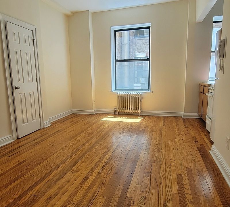 1st image of 355 W 85th St APT 39