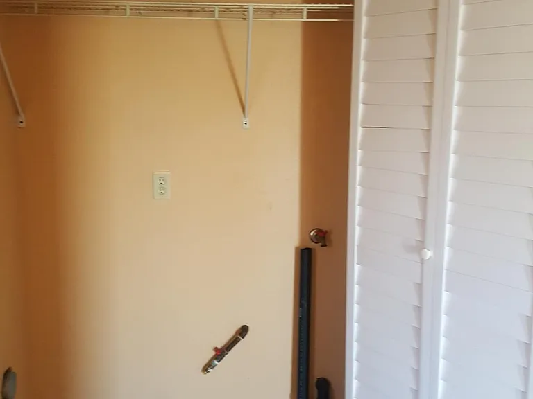 Laundry Hook Ups