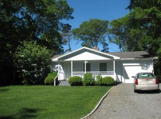 78 Highland St, Mashpee, MA 02649