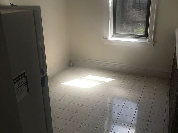 3rd image of 39-02 155th St #67