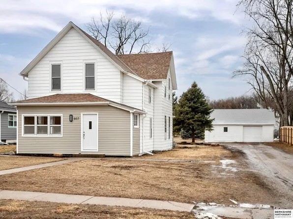 807 2nd St, Yutan, NE 68073