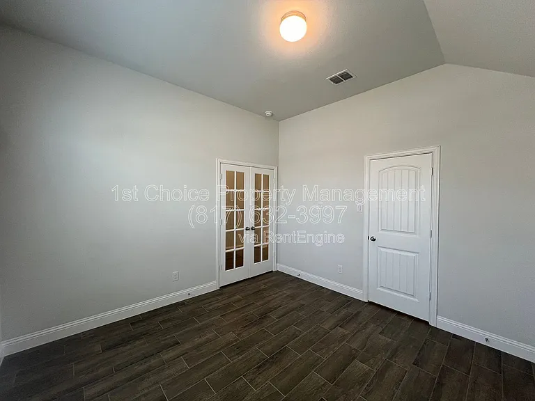 14869 Nightmist Rd — Photo 9