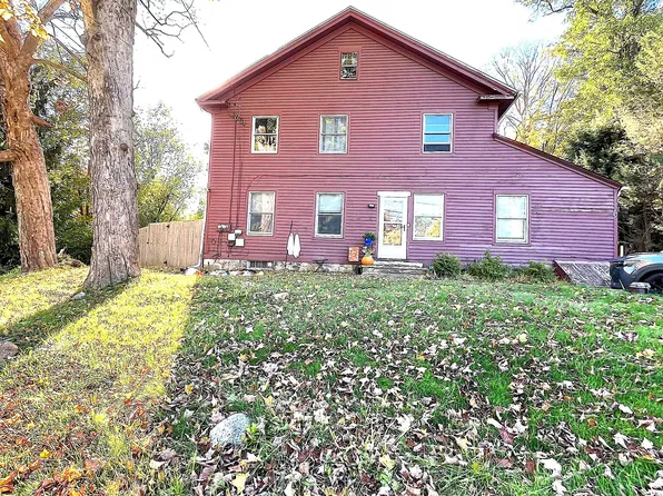 1 Pole Bridge Road, Newtown, CT 06482