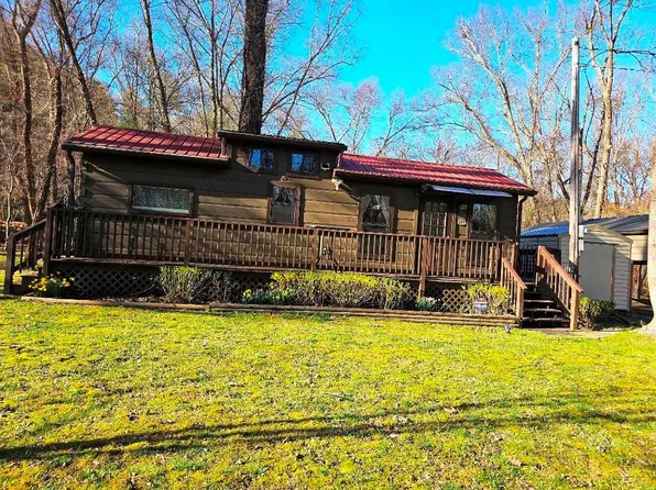 395 Mill Hollow Rd, Murphy, NC 28906