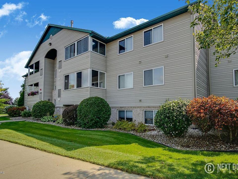 1st image of 5891 Crosswinds Dr Unit 32