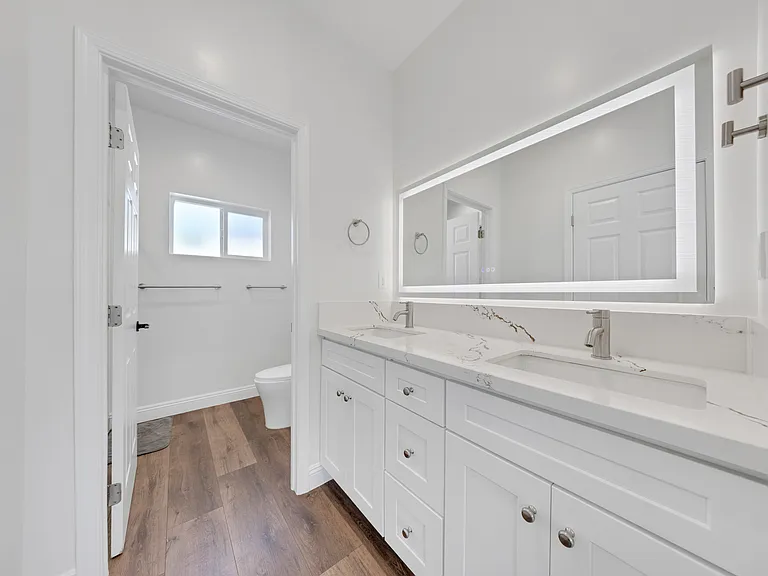 415 N Toland Ave #D — Photo 1