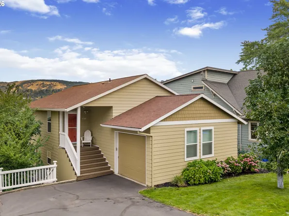 1218 Lincoln St, Hood River, OR 97031