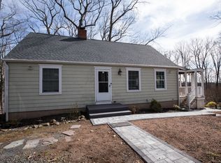 5 Murlyn Rd, Hamden, CT 06518