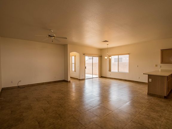 3rd image of 10339 W Potter Dr