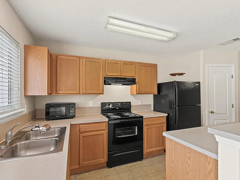 Gargonza Ct — Photo 10