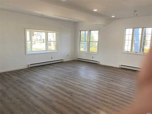 4th image of 281 Dogwood Ave #1