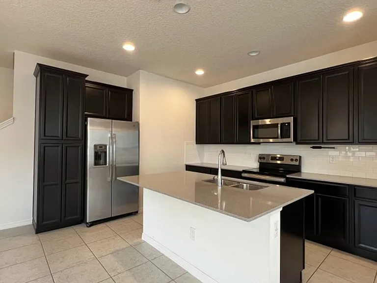 7670 Bowery Dr — Photo 5