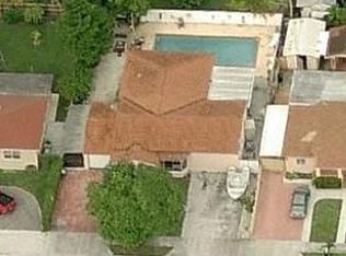 355 W 53rd Ter, Hialeah, FL 33012