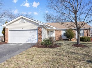 9 Fair Isle Ct, Ballwin, MO 63021