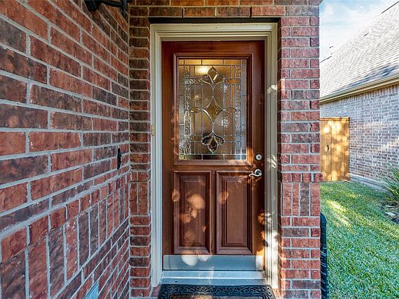 4th image of 5311 Juniper Terrace Ln