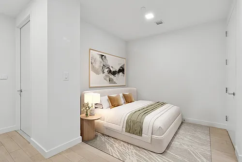 20 Broad St #1521 Photo 1