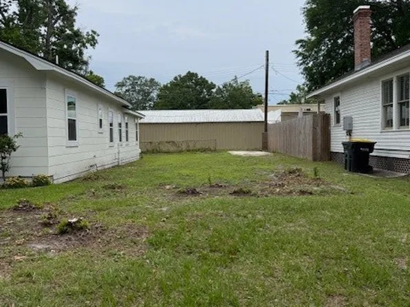 656 E 34th Street, Savannah, GA 31401