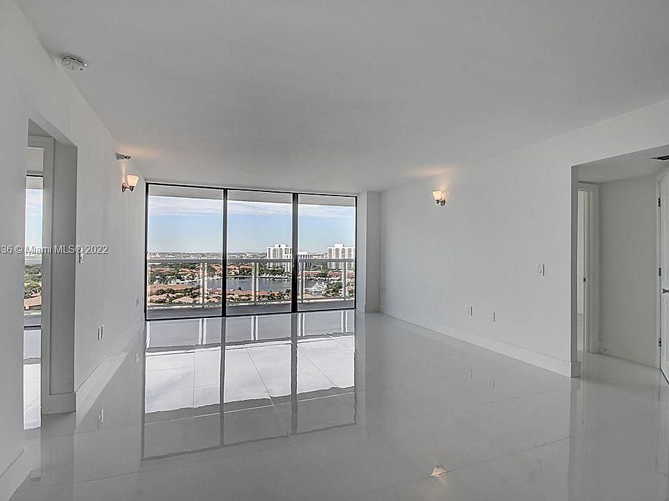 1st image of 20505 E Country Club Dr APT 1931