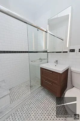 Rented by Highline Residential | media 13