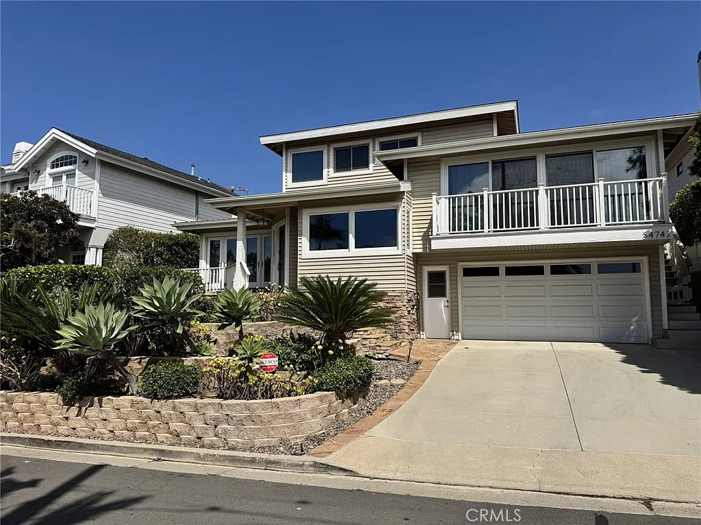 3 bed, 2381 sqft, $6,650 — Photo 1