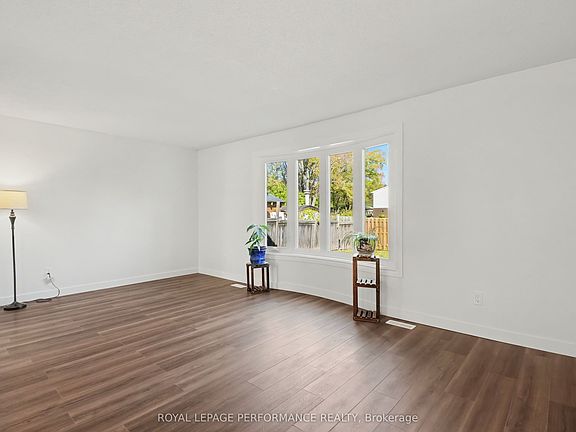 5th image of 2376 Rondel St S