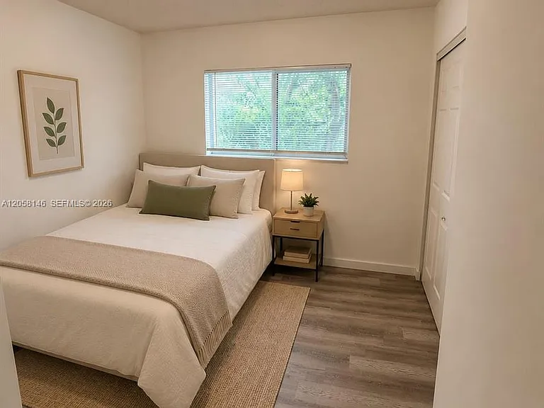 1650 NW 25th Ave #213 — Photo 3