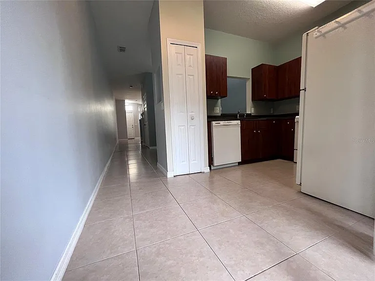 6007 Scotchwood Gln #31 — Photo 7