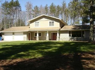 16857 Timber Dunes Dr, Grand Haven, MI 49417