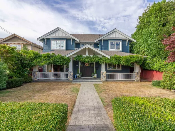 358 E 14th St, North Vancouver, BC V7L 2N6