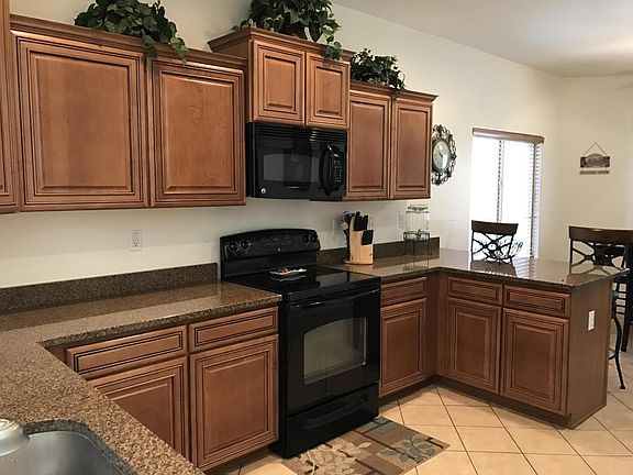 2nd image of 1097 E Mount Shibell Dr