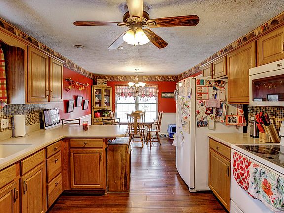 5th image of 1907 N Irvine Ct