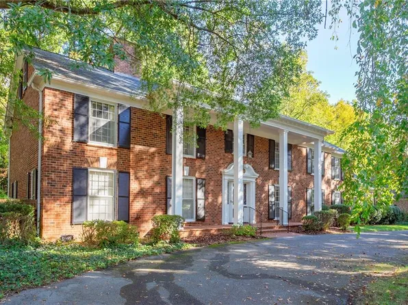 1809 Nottingham Rd, Greensboro, NC 27408