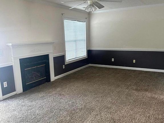 5th image of 4105 Dudleys Grant Dr APT C