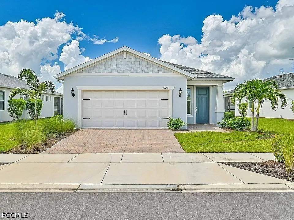 2 bed, 2.0 bath, 1662 sqft, $2,395 — Photo 2