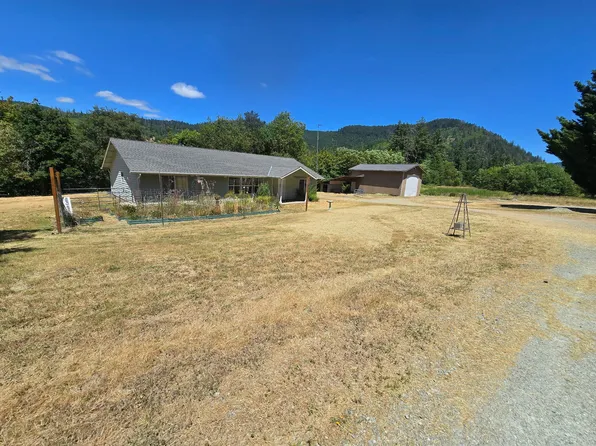 2157 Ferguson Ln, Days Creek, OR 97429