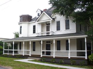 225 Athens St, Carnesville, GA 30521