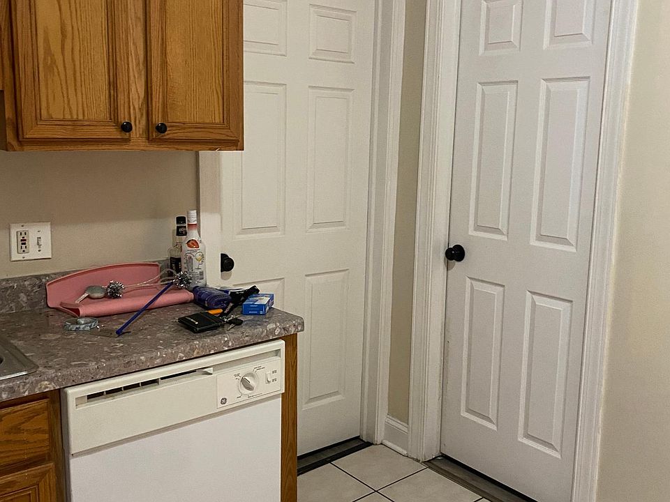 1st image of 1307 N Campbell Ave APT 1F