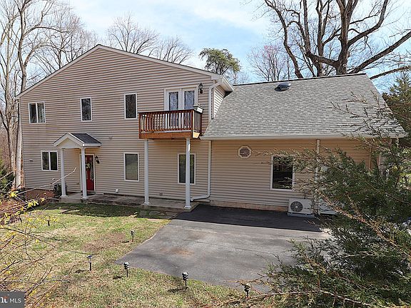 2nd image of 118 Quaint Acres Dr