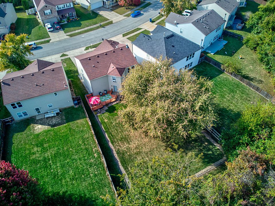 2nd image of 9020 Stones Bluff Ln