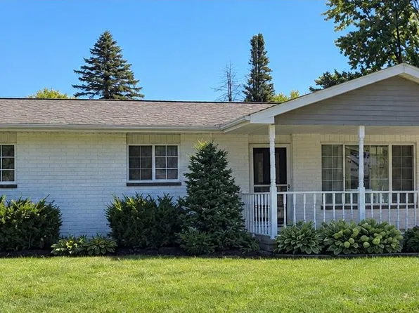 205 Estelle Ct, Hemlock, MI 48626