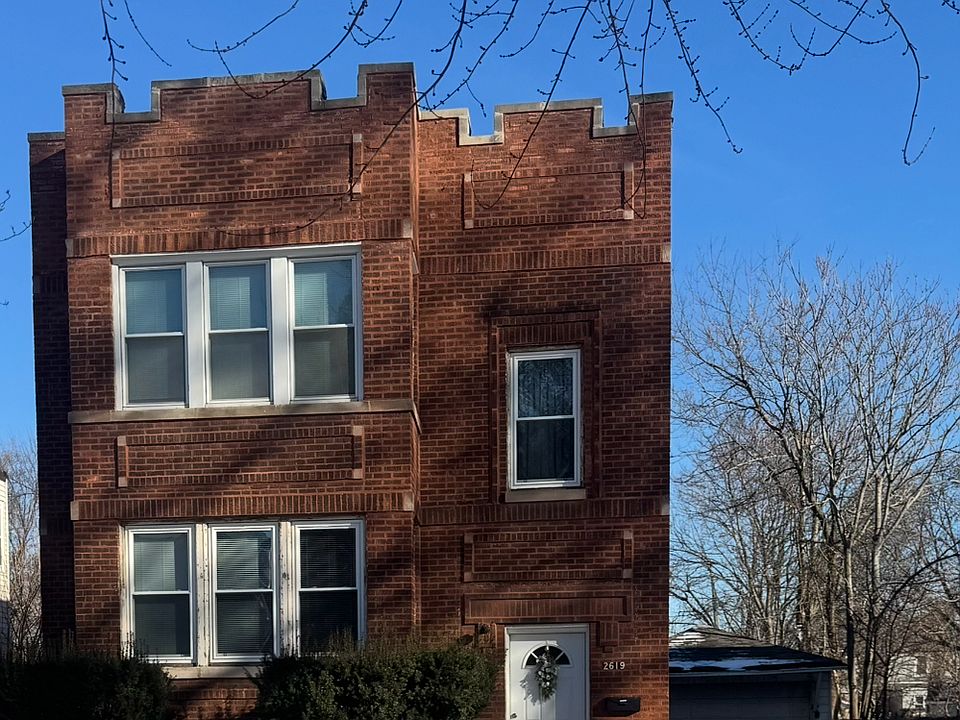 1st image of 2619 N Sayre Ave #1