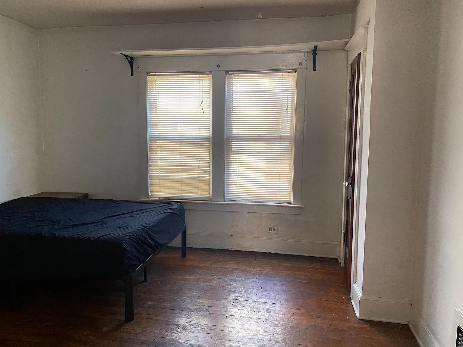 2 bed, 1000 sqft, $1,400 — Photo 4