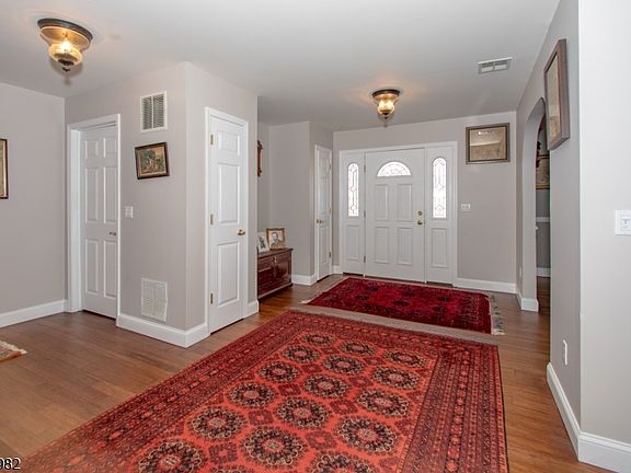 2nd image of 6 Clydesdale Ridge Rd