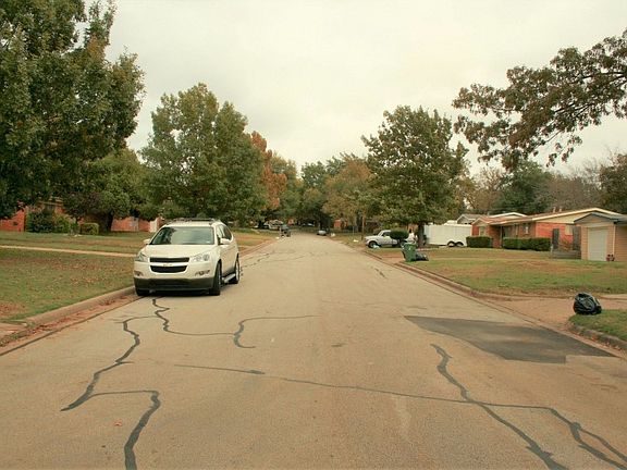 4th image of 1709 Westcrest Dr